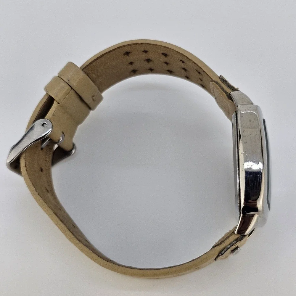 Nine West Women's Watch 36MM Brown Dial Light Brown Leather Bands New‎ Battery